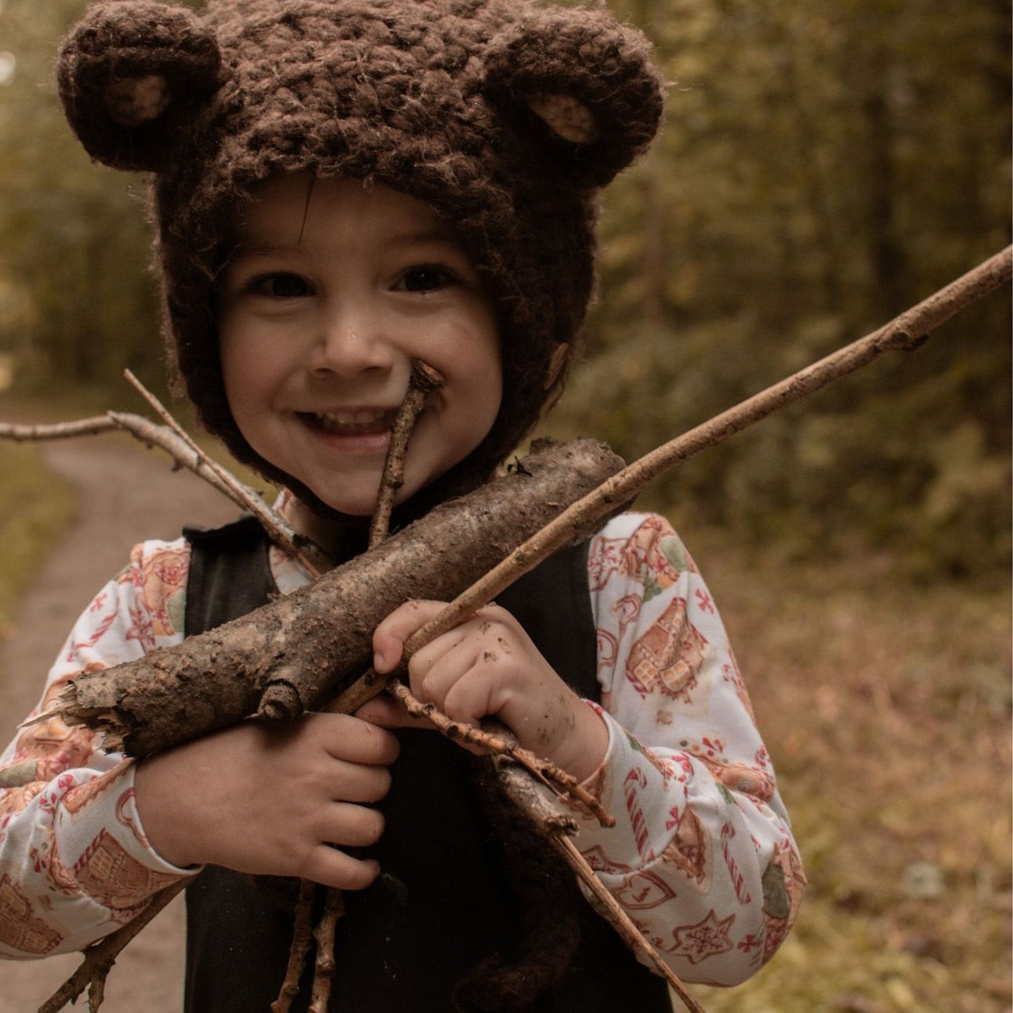 Bear Bonnet with ties