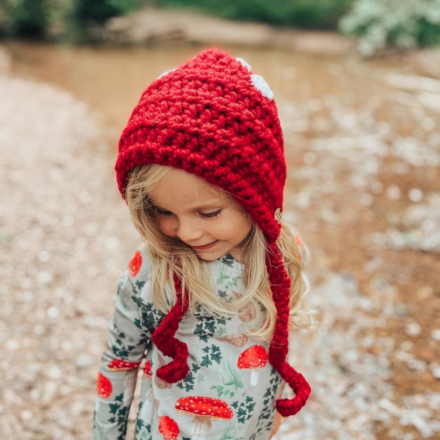 Toadstool pixie bonnet