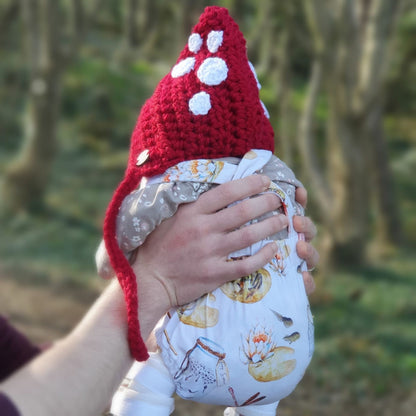 Toadstool pixie bonnet