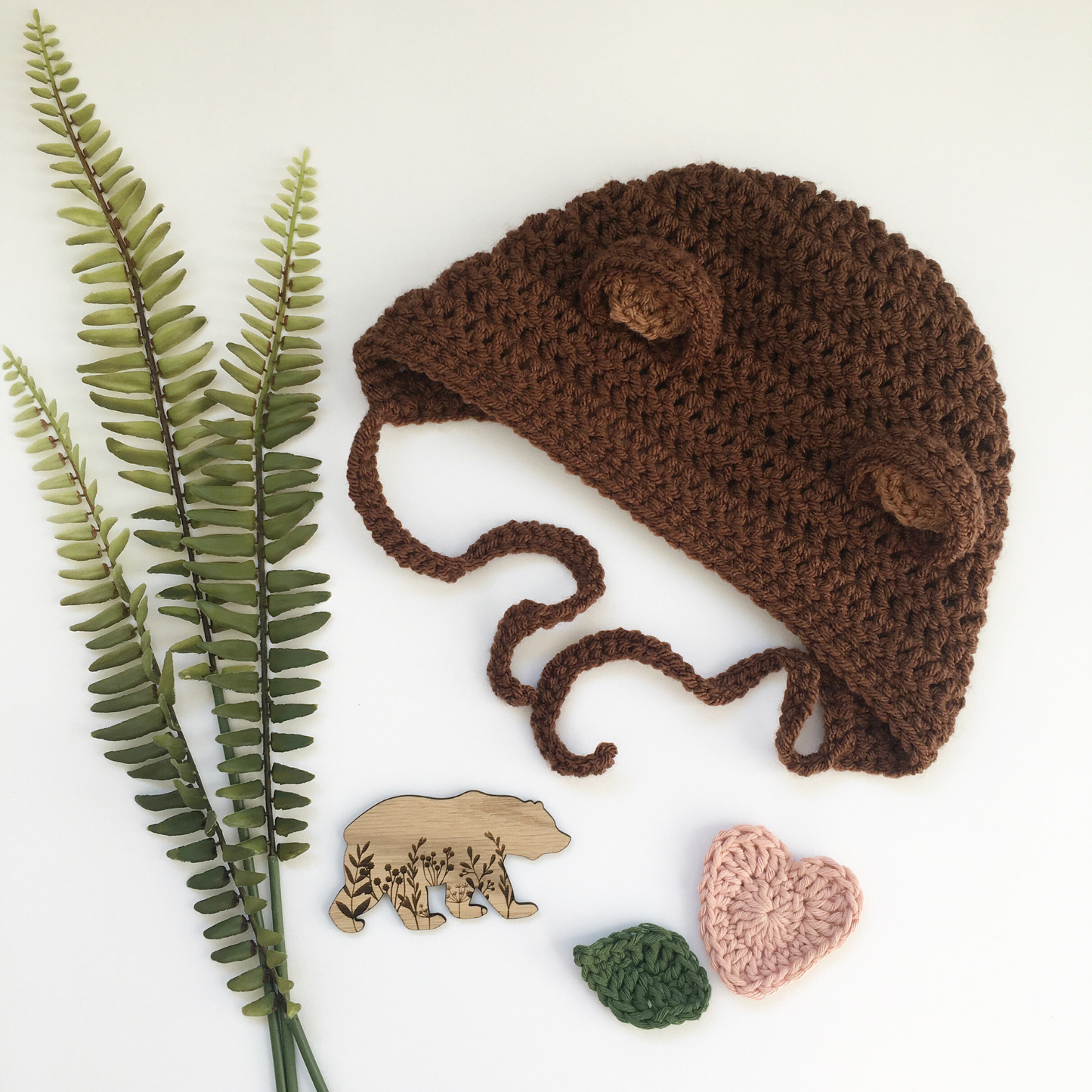 Spring Bear bonnet with ties